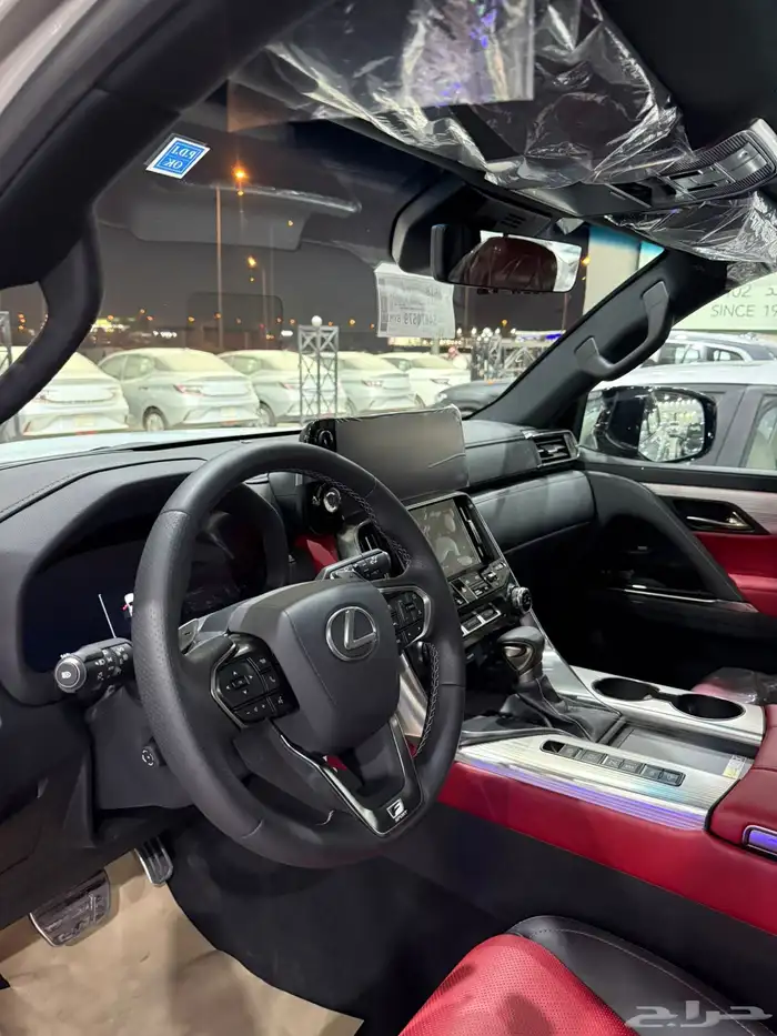 لكزس جيب LX 600 Fsport شبه جديد 2025 عداد 500 كيلو 12