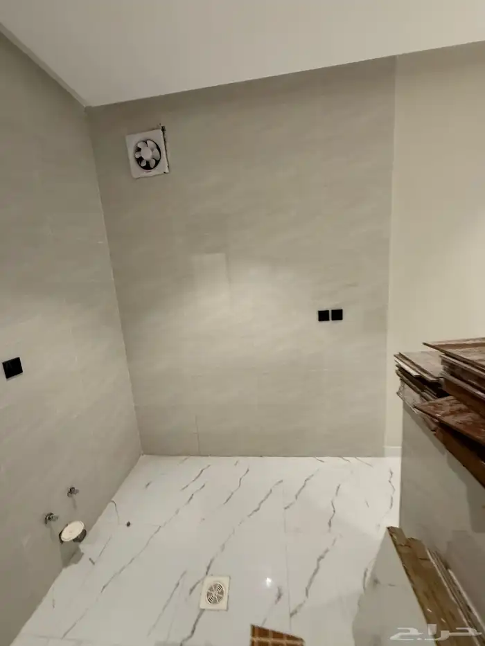 فله فاخره للبيع في حي الوفاء 10