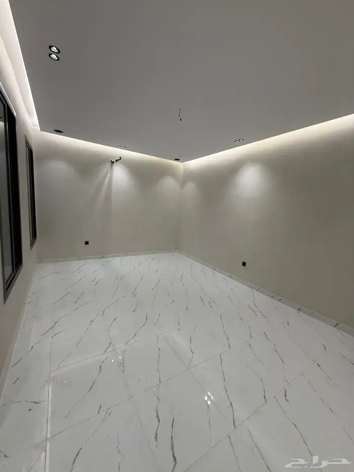 فله فاخره للبيع في حي الوفاء 4