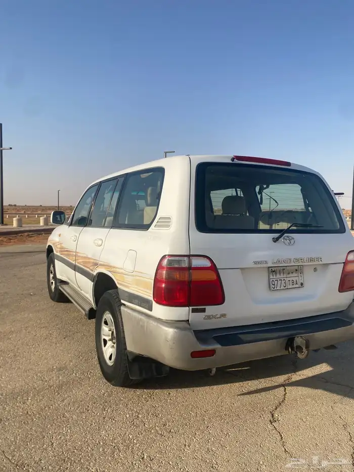 لاندكروزر 2001 2