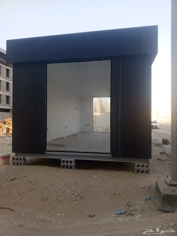 مرتبل مكتبي زجاجي فخم 2