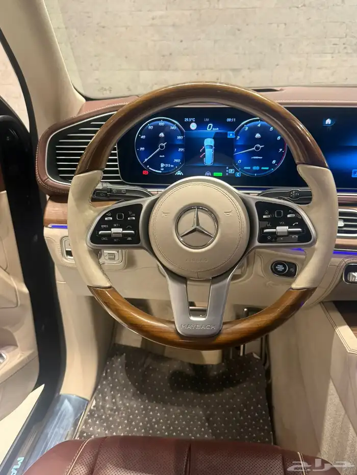 مايباخ GLS600 11