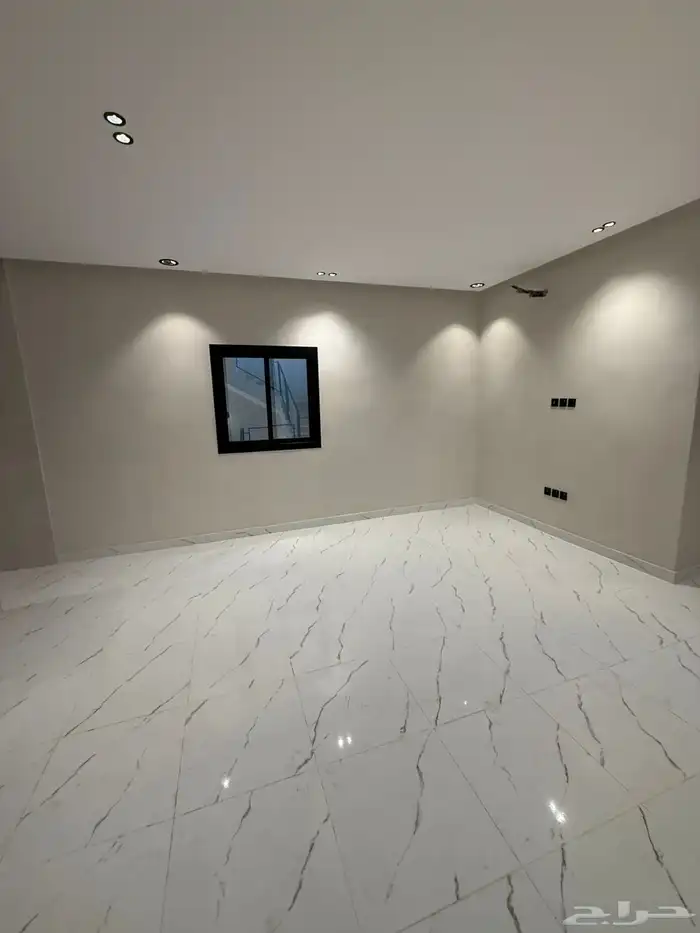 فله فاخره للبيع في حي الوفاء 11