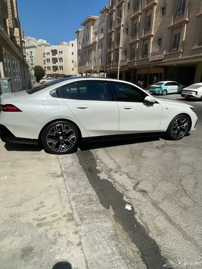 بي ام دبليو 520i M kit 2024 خليجي 5