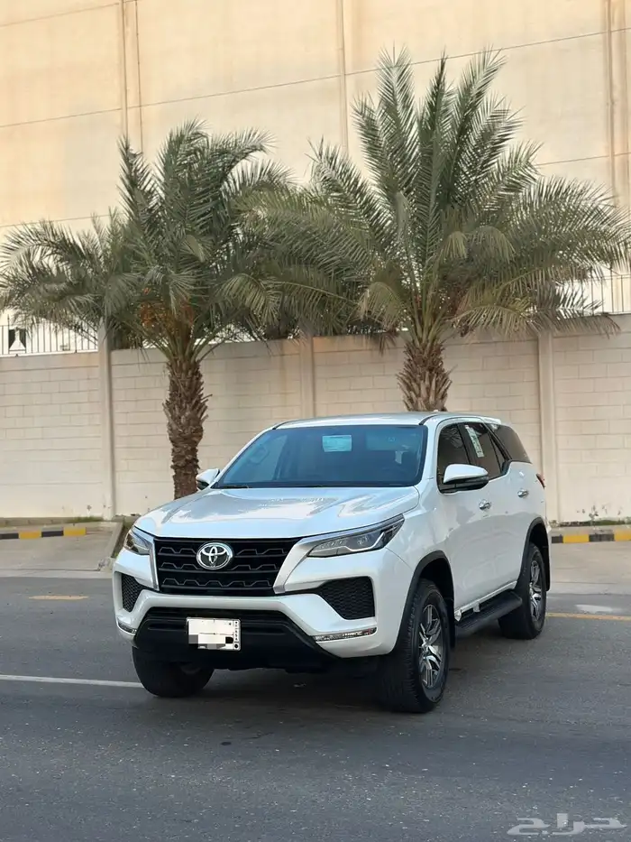 فورتشنر GXبدون دبل 4 سلندر 2024 ابيض وكالة 1