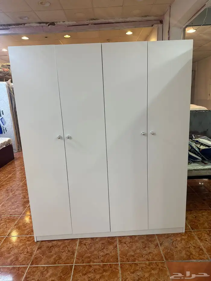 غرفة نوم كاملة  أثاث منزلي  سرير ودولاب وبطانيات 11