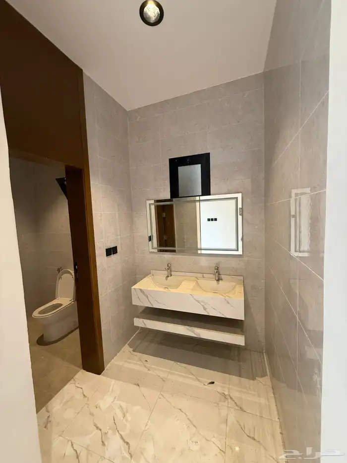 فله فاخره للبيع في حي الوفاء 19