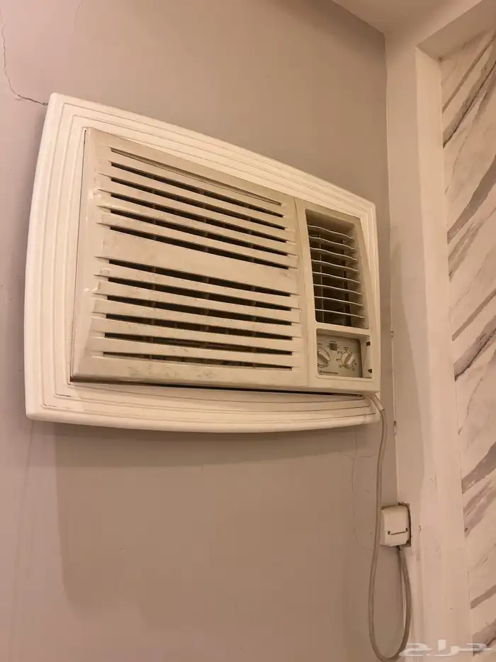 للبيع مكيف أسبلت وأثاث وغرفة نوم 0