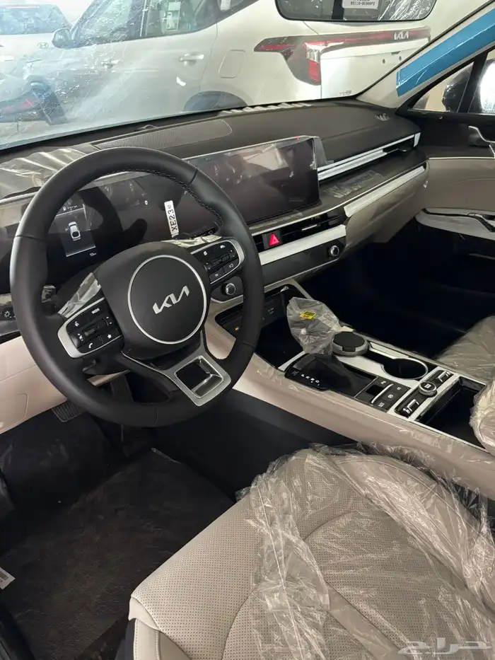 كيا K5 GLS 2026 مع عازل وحماية مجاني 1