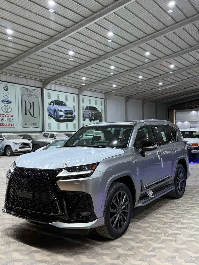 لكزس جيب LX 600 Fsport شبه جديد 2025 عداد 500 كيلو 6