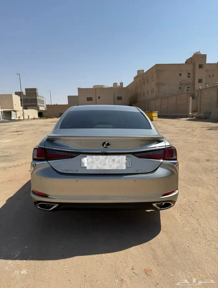 لكزس es 350 ca 2024 5