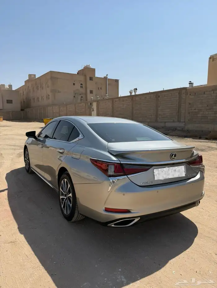 لكزس es 350 ca 2024 1