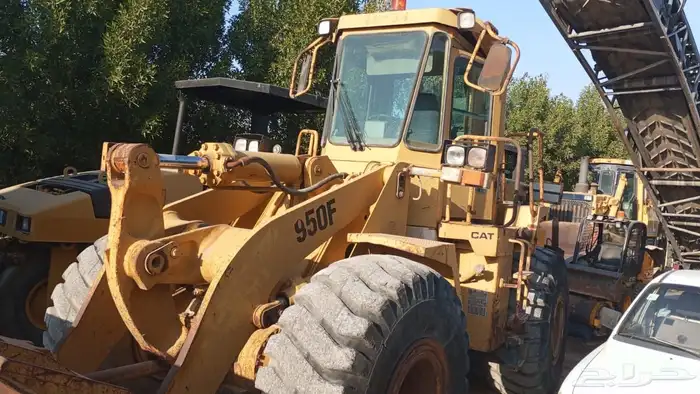 شيول كات F 950 استيراد موديل 1991 للبيع شغال 8000 ساعة 1