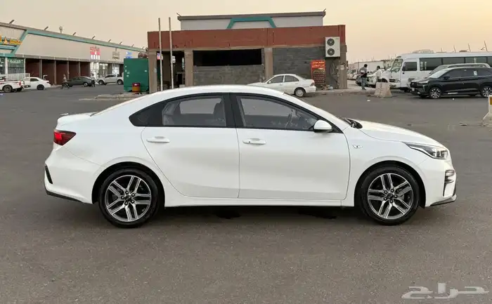 كيا K3 ( بنزين ) 2021 فل كامل بدون فتحه سقف للبيع 7