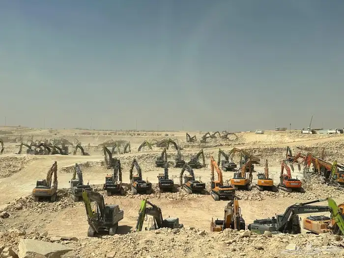 يوجد كل ماتحتاجة من معدات ثقيلة موديل 2025 يوجد ضمان وصيانة 2