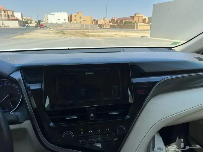 للبيع كامري 2022 8