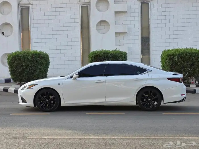 لكزس 2022 ES350 اف اسبورت 2