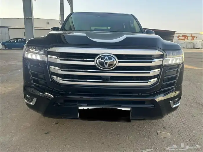 لاندكروزر GXR 5 بنزين 6