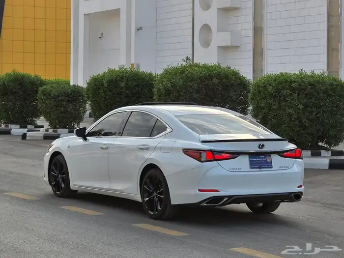 لكزس 2022 ES350 اف اسبورت 4