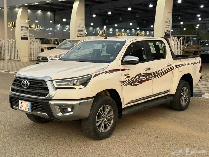 هايلكس 2024 سعودي دبل ديزل تماتيك ماشي 66 الف ع الشرط 0