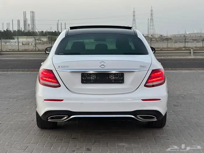 مرسيدس E300 خليجي موديل 2020 موجودة بدبي 15