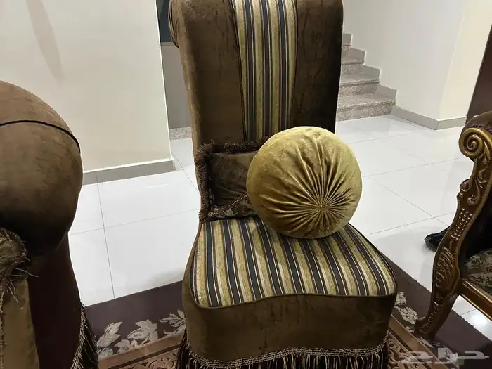 كنب وطاولات للتبرع 2