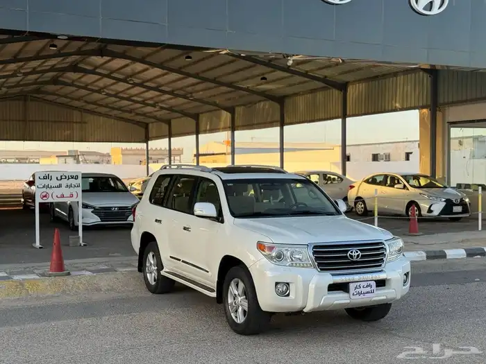 تويوتا لاندكروزر GXR 2013 سعودي 10