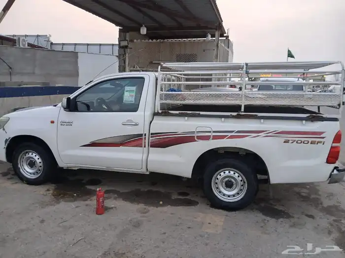 هايلكس 2012 نظيف 1