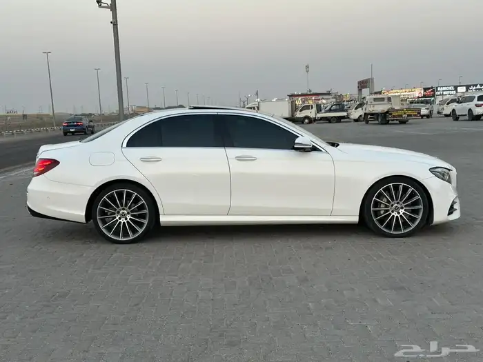 مرسيدس E300 خليجي موديل 2020 موجودة بدبي 14
