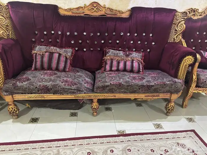 كنب تركي وطاولات للبيع ب 400 0