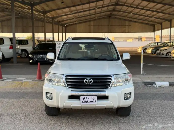 تويوتا لاندكروزر GXR 2013 سعودي 8