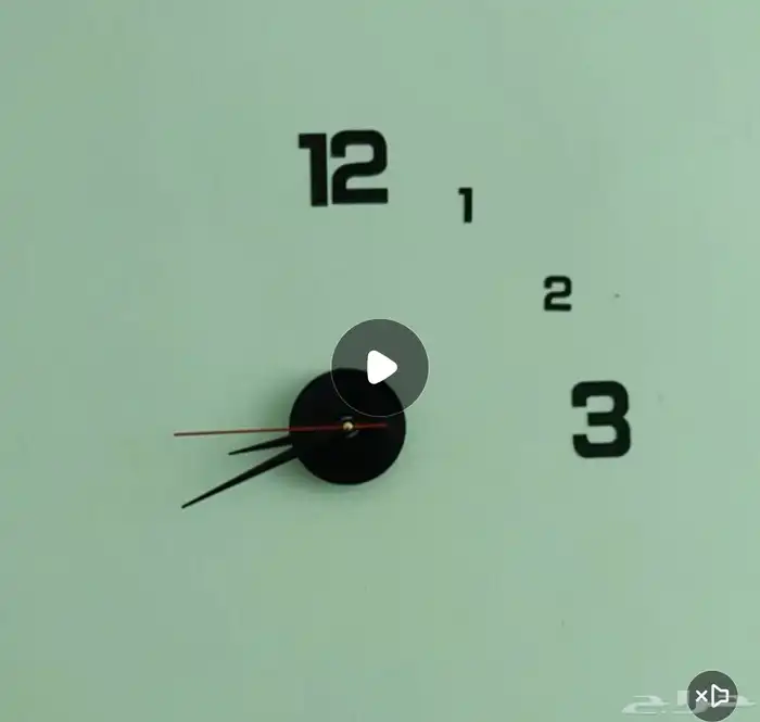 ساعة حائط ذهبية 4