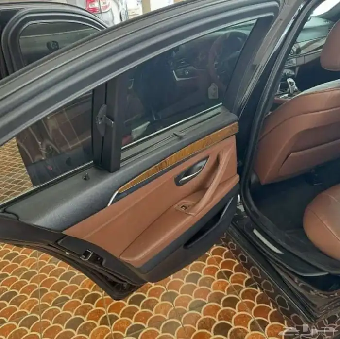 بي ام دبليو 530 i الفئه الخامسه 8