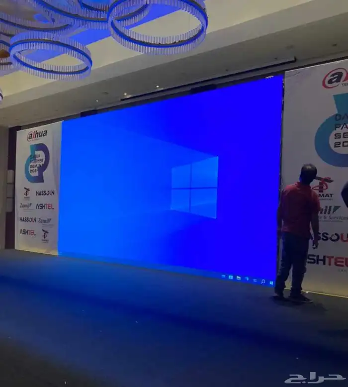 تاجير شاشات واضائات وصوتيات واستيج 33