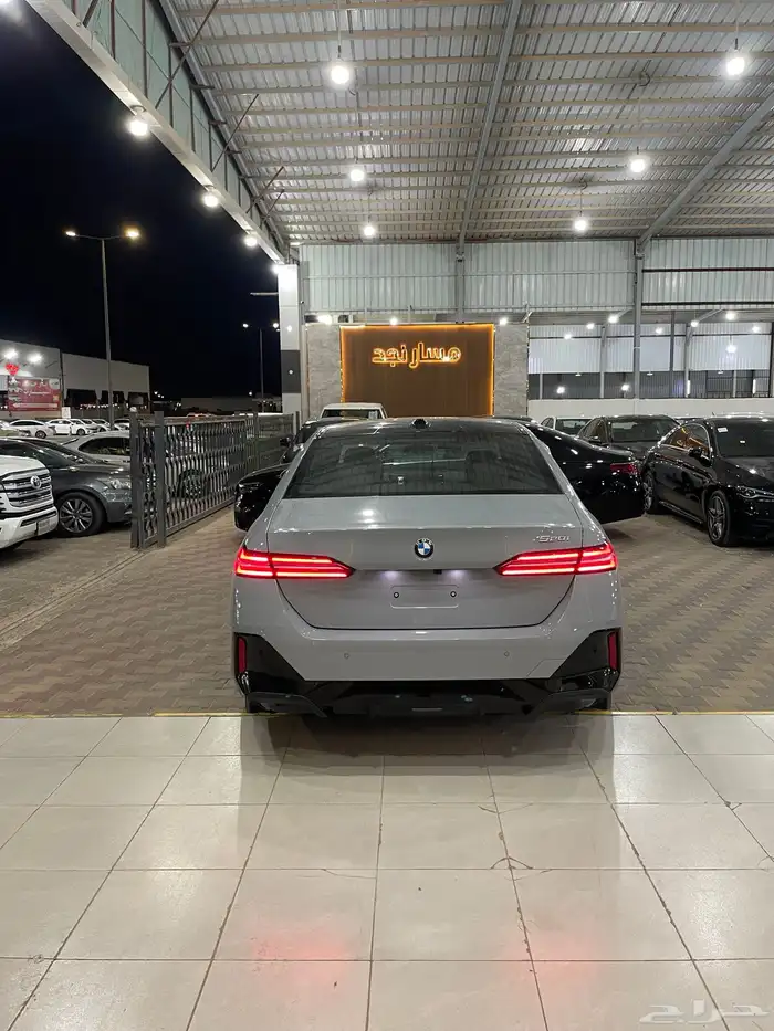 بي ام دبليو 520 موديل 2024 فل كامل kit m 7
