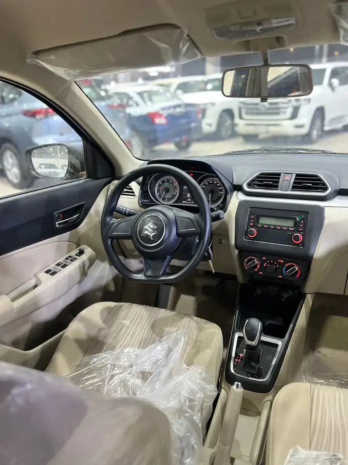 سوزوكي ديزاير 2025 نص فل سعودي اصفار 5