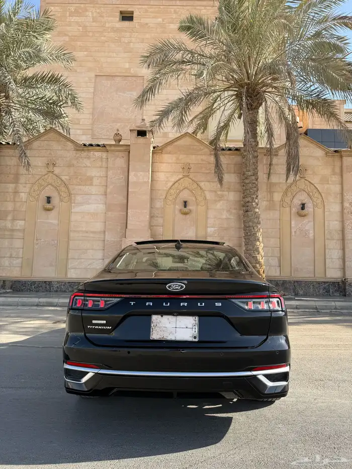 فورد تورس فل كامل تيتانيوم اسود 2023 بدي وكاله بسعر مميز 7