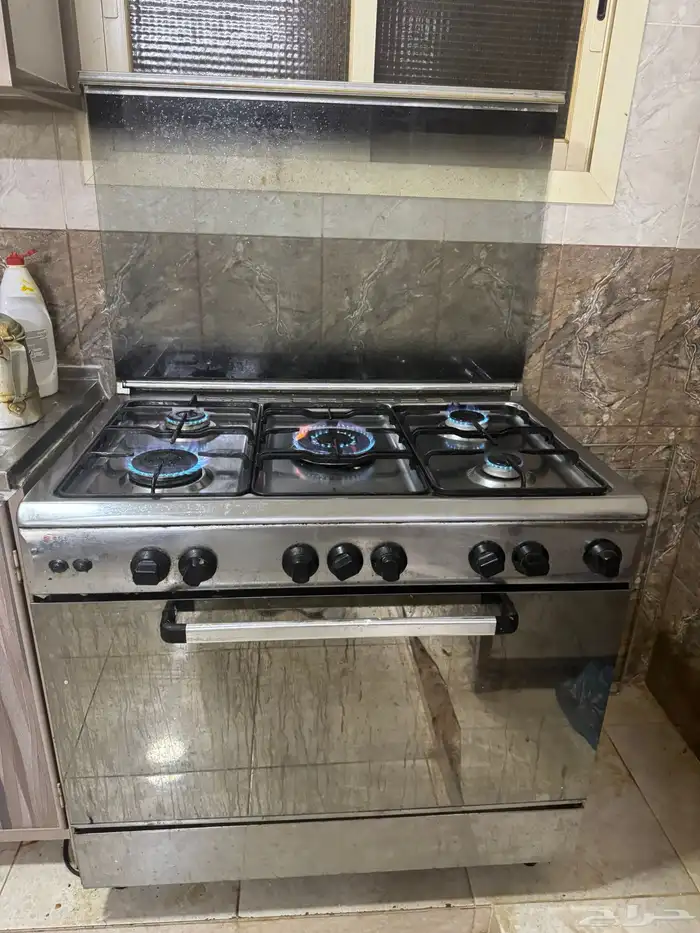 فرن للبيع بحاله جيدة 1