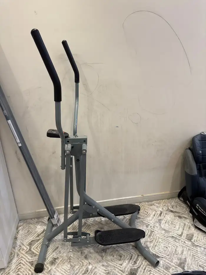 مراتب أطفال للبيع نظيفه وجديده ودارجه رياضيه 1