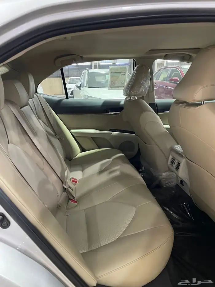 تويوتا كامري قراندي بنزين 2018 16