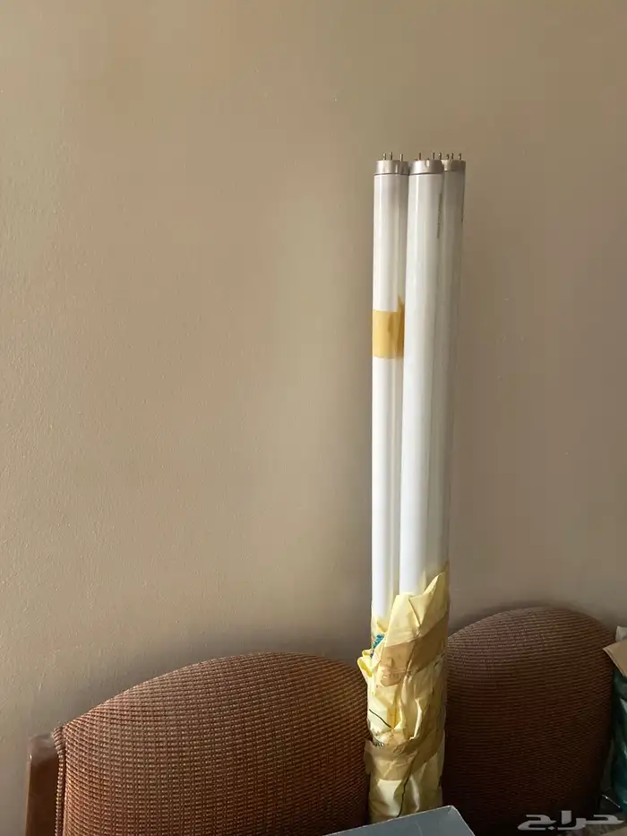 لمبات كوليدر مياه جالون ترابيزه طاولة خشب شاشة كمبيوتر شاشة 4