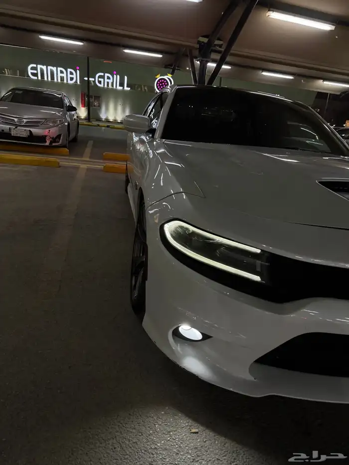 دودج تشارجر SRT 6