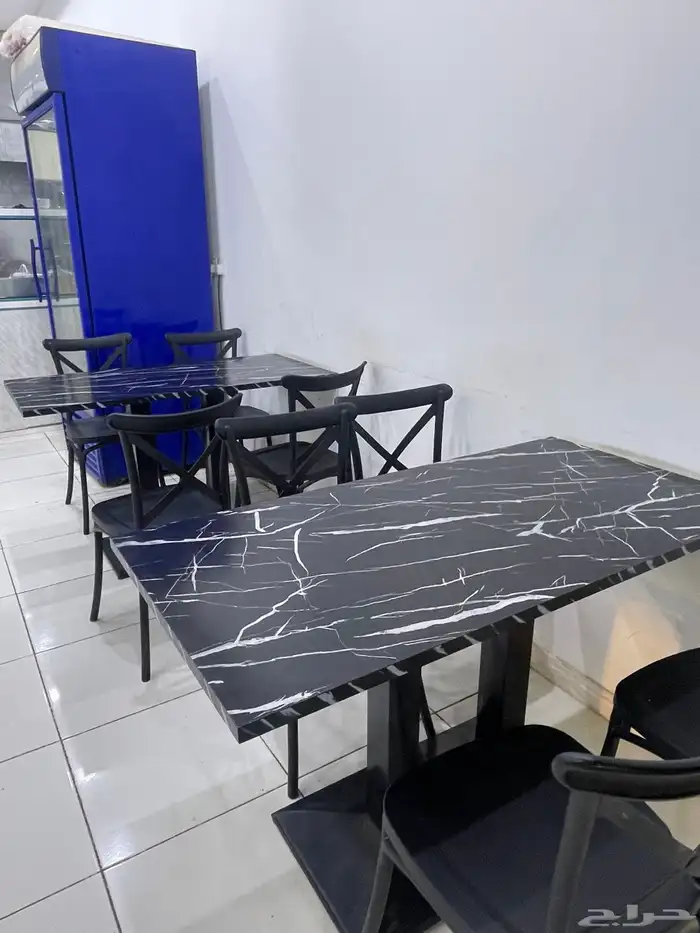 بوفية للتقبيل في حفار 1