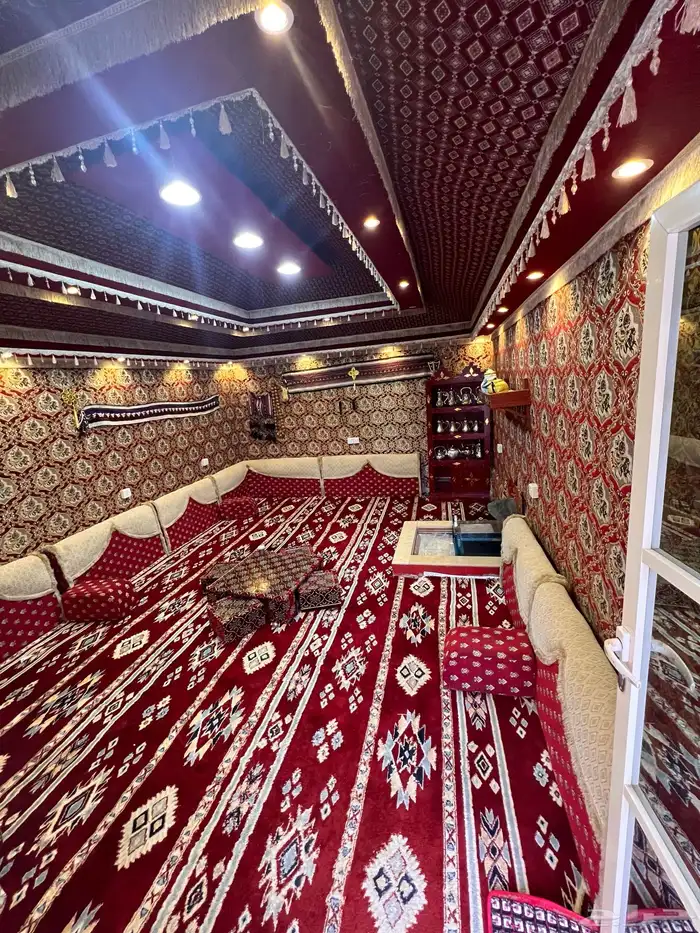 للبيع خيمة 5 4 سوبر ملكي 6