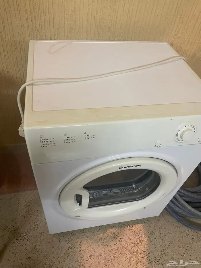 نشافة ملابس مازرة اريستون 1