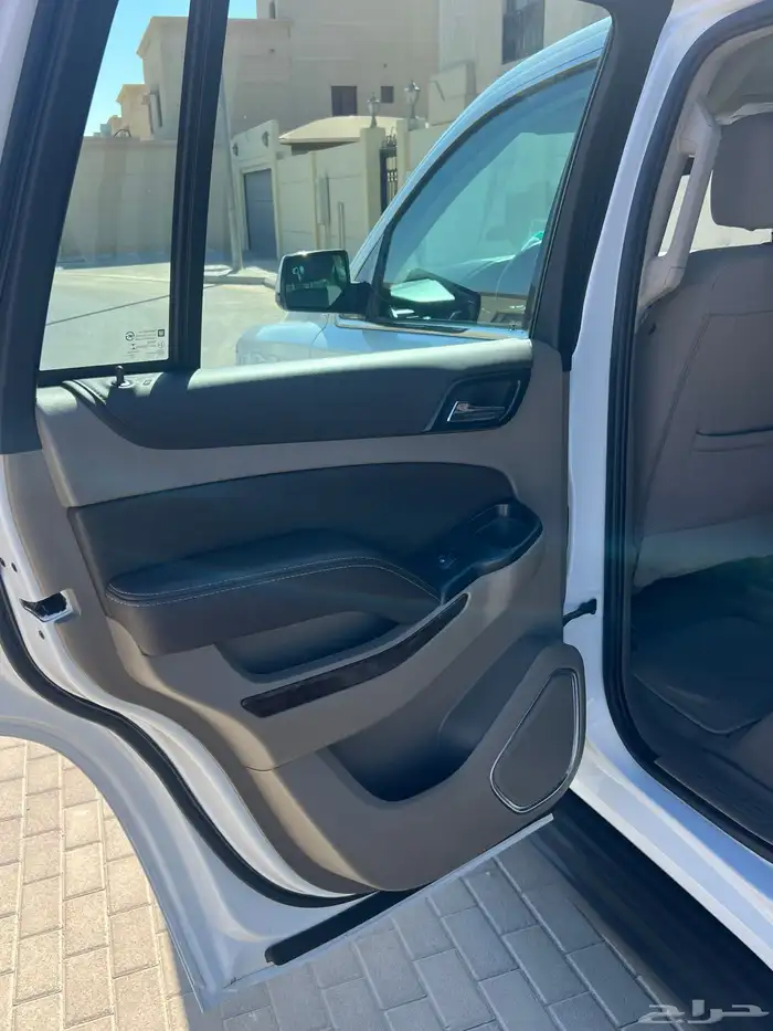 Tahoe LS 2020 11