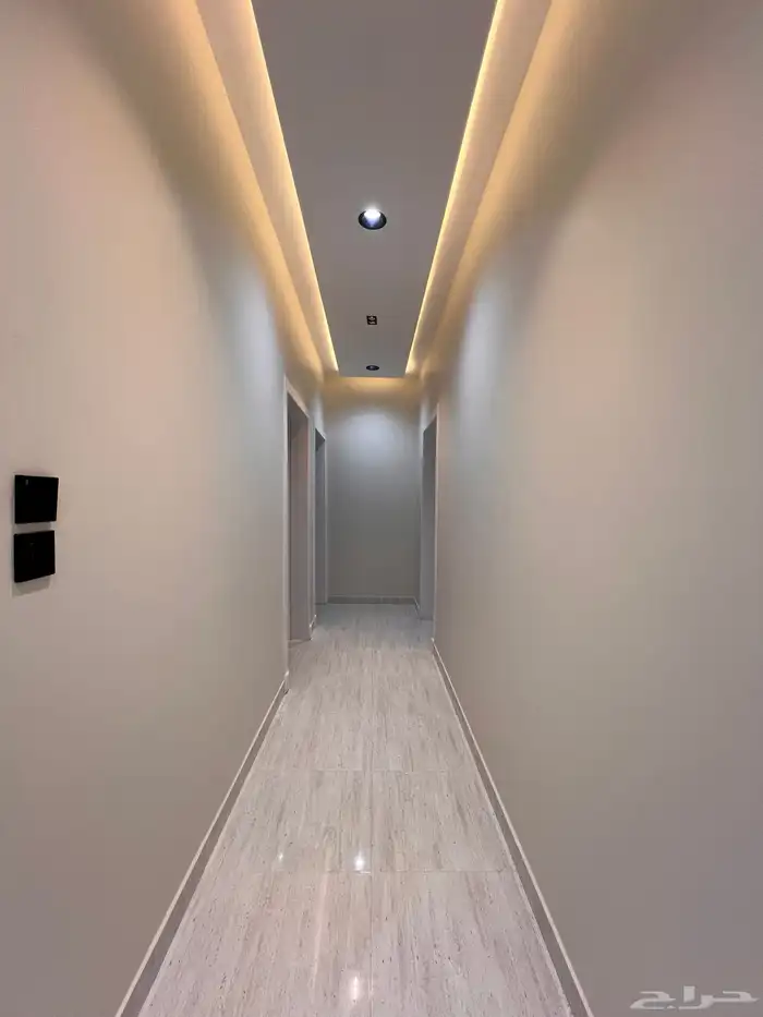 للبيع ادوار ارضيه خلف مستشفى السعودى الالمانى خميس مشيط 580 18