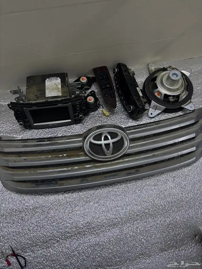 شبك افالون سماعات وشاشه وكنترول مكيف للبيع موديل 2011 و12 8