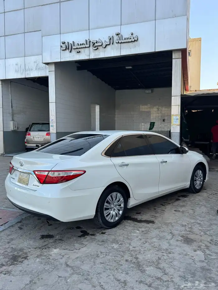 كامري للبيع تشليح فقط بسبب المخلفات 3