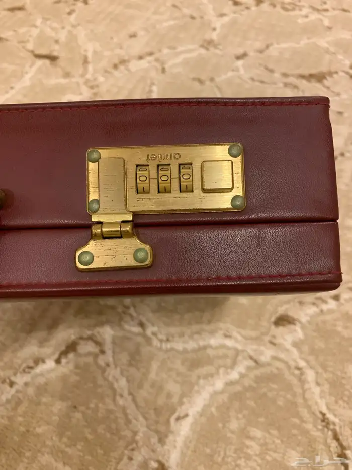 شنطة دبلوماسيه من كارتتيه فنتج اصلي 9